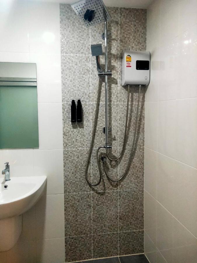 Bed By Boat Hotel y Apartamento Nonthaburi Exterior foto
