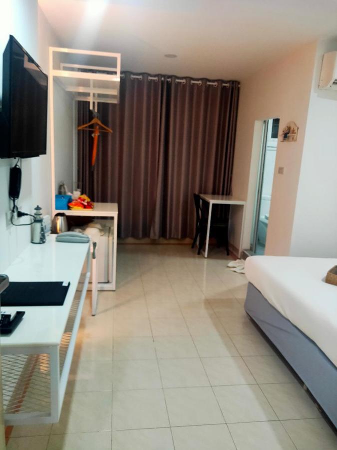 Bed By Boat Hotel y Apartamento Nonthaburi Exterior foto