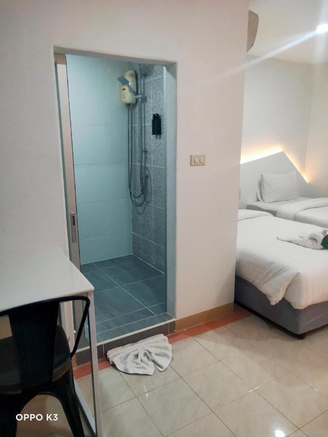 Bed By Boat Hotel y Apartamento Nonthaburi Exterior foto